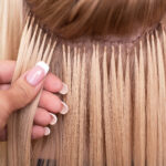 Haarverlängerung, Clip-In-Extensions, Tape-In-Extensions, Weaving, Micro-Ring-Extensions (auch I-Tip oder Cold Fusion), Bonding-Extensions (auch U-Tip oder Hot Fusion), Lace Closures, Halo Extensions (auch Flip-On-Extensions) und diverse Haarteile. im Friseursalon am Gutshof in Lauchhammer